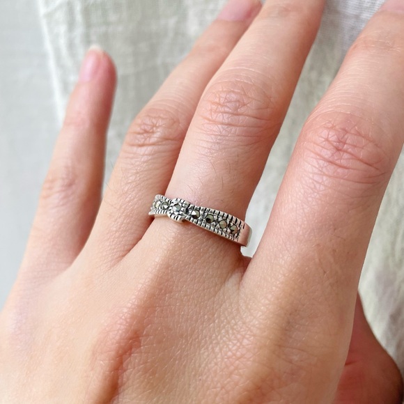 Vintage Silver 925 Ring, Size 6, Only One - Picture 2 of 5